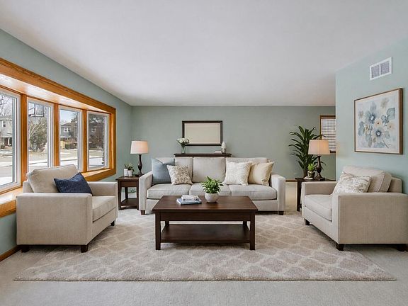 4th image of 1433 Lois Ave