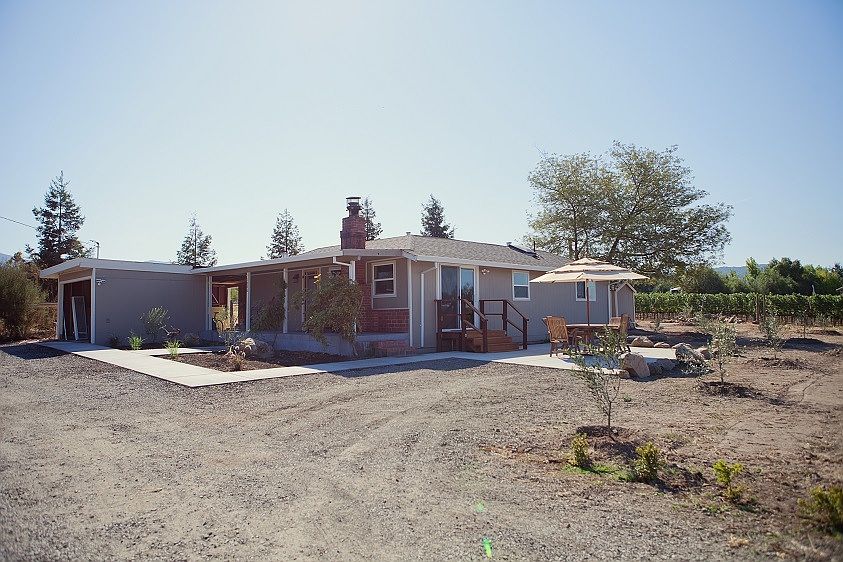 1st image of 1086 1st Ave