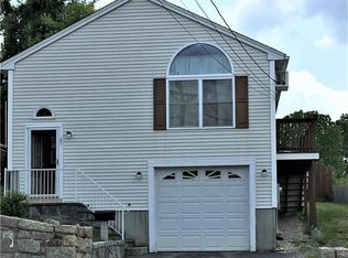 85 Aylsworth Ave, Woonsocket, RI 02895