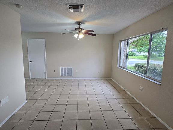 2nd image of 12817 Woodbine Dr