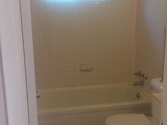 5th image of 408 W Odell St #B