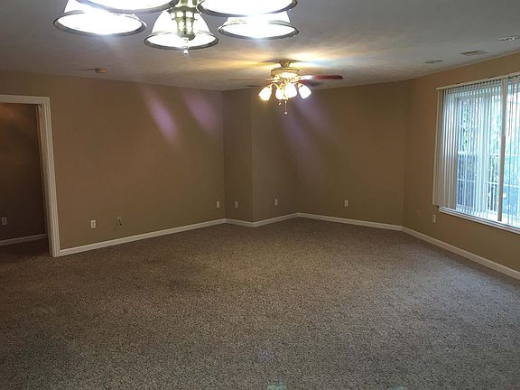 3rd image of 1093 Merrick Dr #1