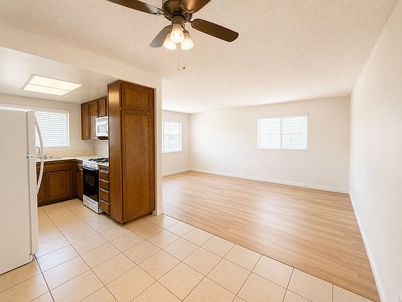 4th image of 1148 W Calle De La Luna APT 4