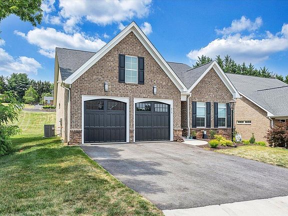 2nd image of 216 Stonecreek Way