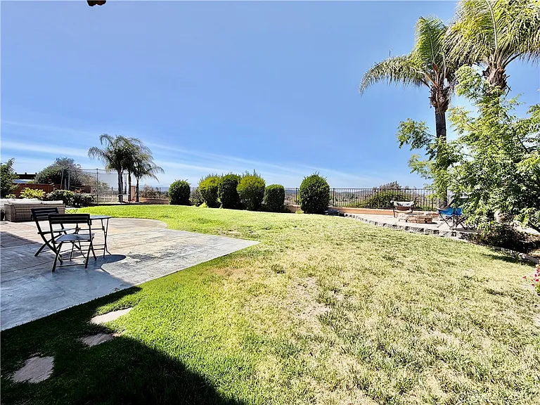 39711 Barberry Ct — Photo 21