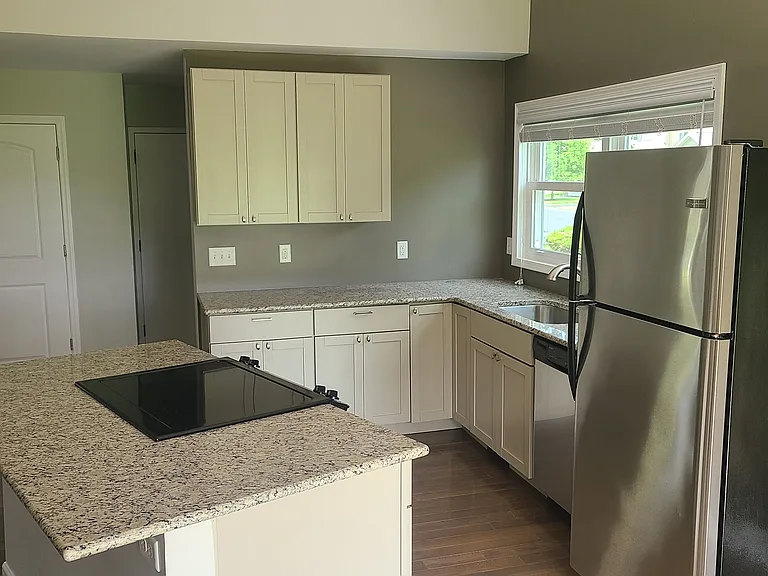 3716 Woodbridge Ln — Photo 3