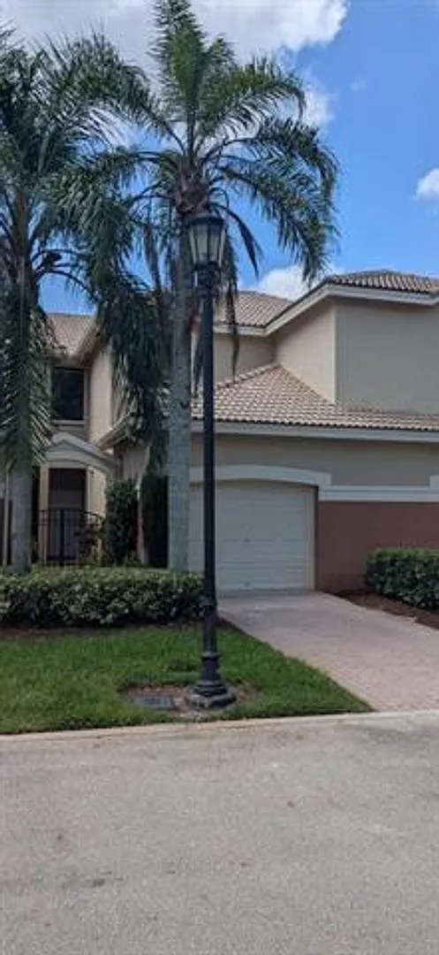 3892 Tree Top Dr # 3892, Weston, FL 33332 — Photo 3