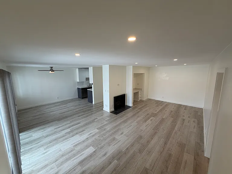 Vantage Point Apartments West — Photo 9