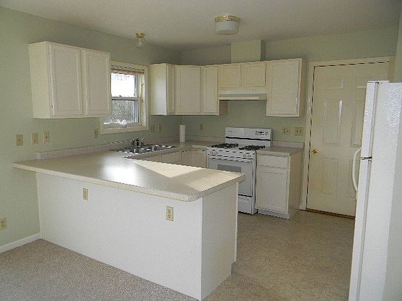 5th image of 2473 Cherrywood Ln