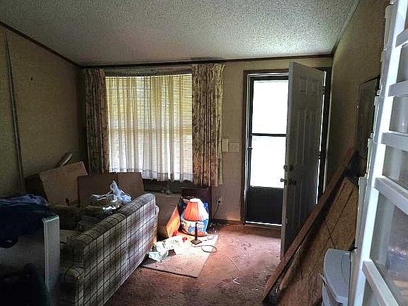 3rd image of 4381 MIXON DRIVE
