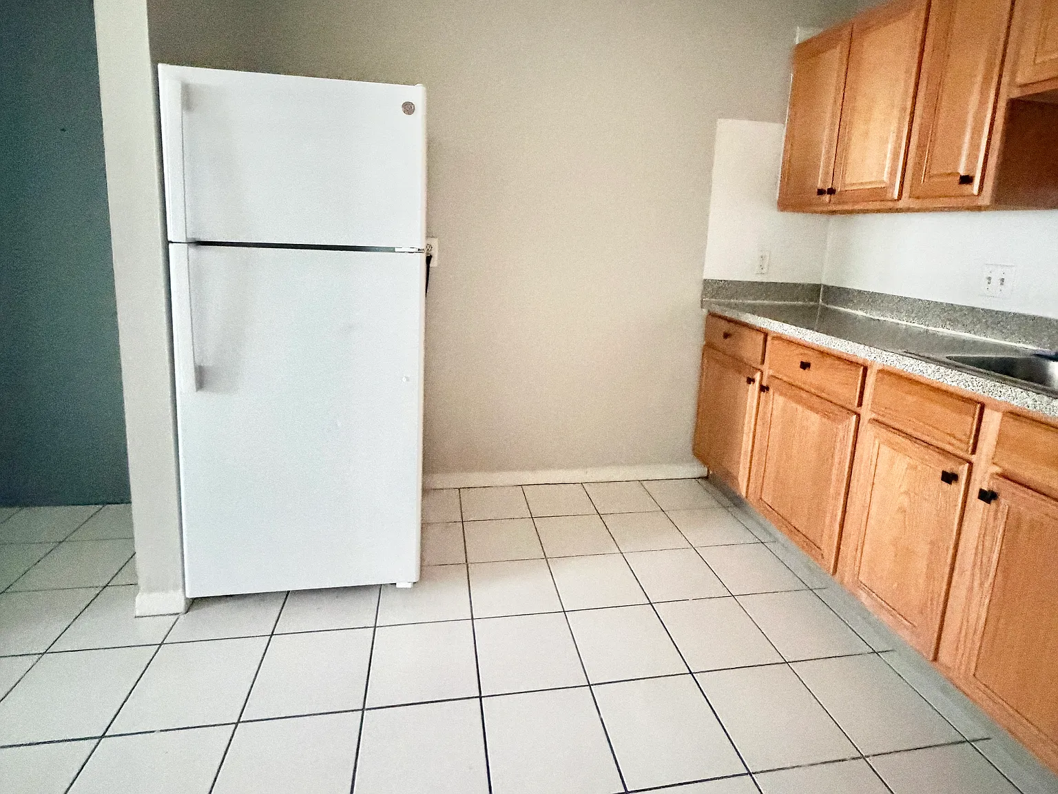 237 Forest Rd — Photo 3