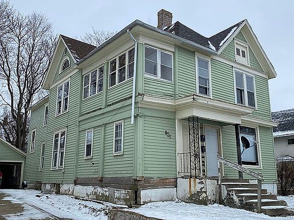 4th image of 821-823 S Carroll Ave