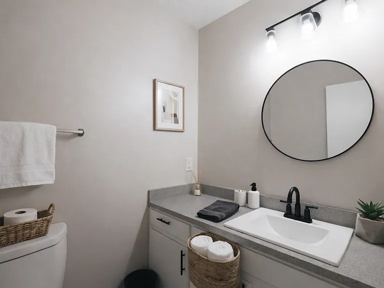 Hampton Hall | Comfort, Convenience, & Community All In One — Photo 368