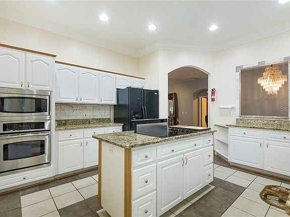 3rd image of 781 S Edgemon Ave