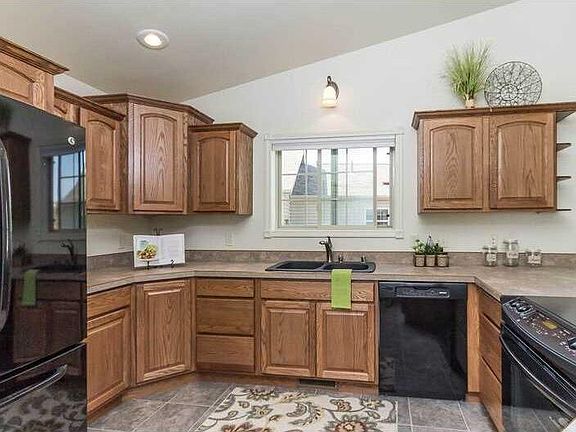 3rd image of 1502 Glacier Peak Cir Unit 1