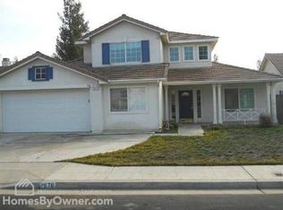 2676 Palo Alto Ave, Clovis, CA 93611