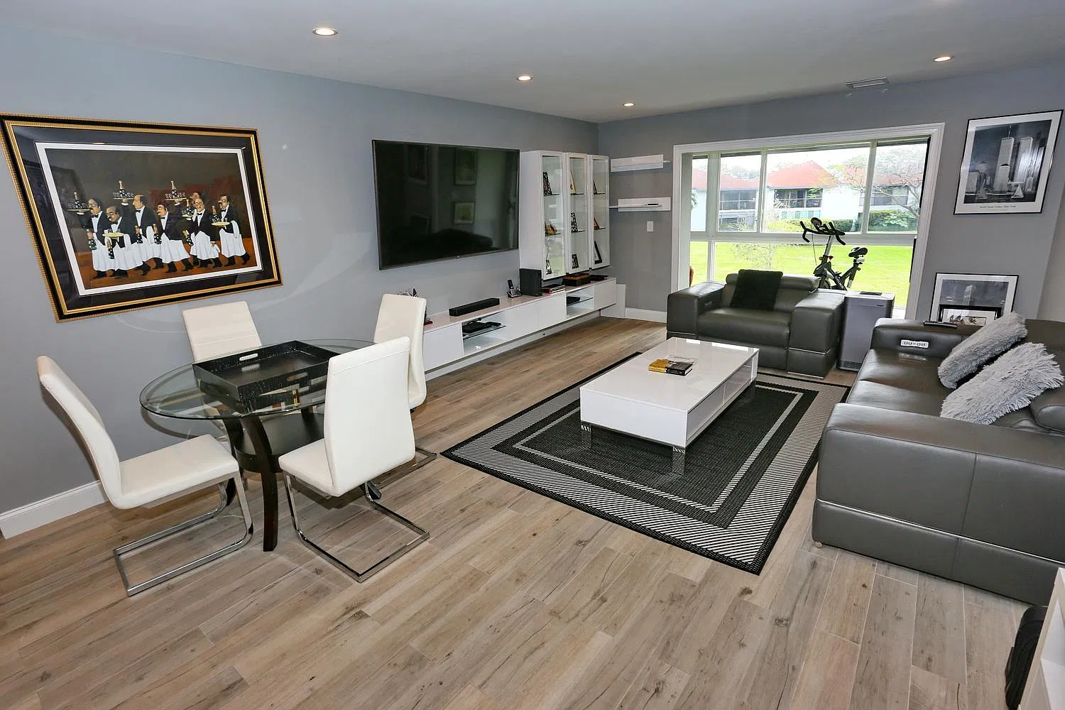 2 bed, 2.0 bath, 1044 sqft, $2,000 — Photo 4