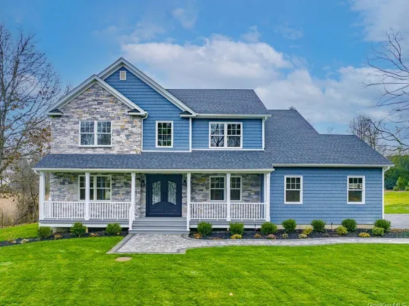 NC Pine Street, Port Jefferson Station, NY 11776