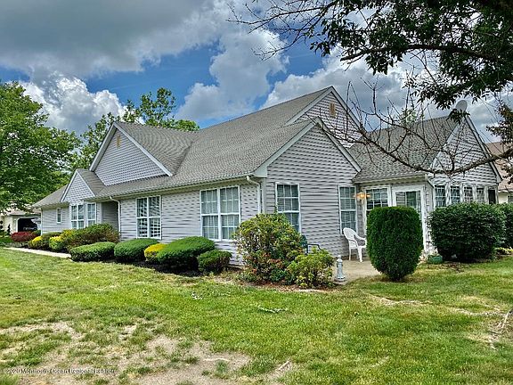 2nd image of 4 Round Valley Ct