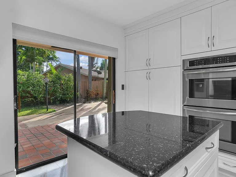 21131 Highland Lakes Blvd — Photo 2
