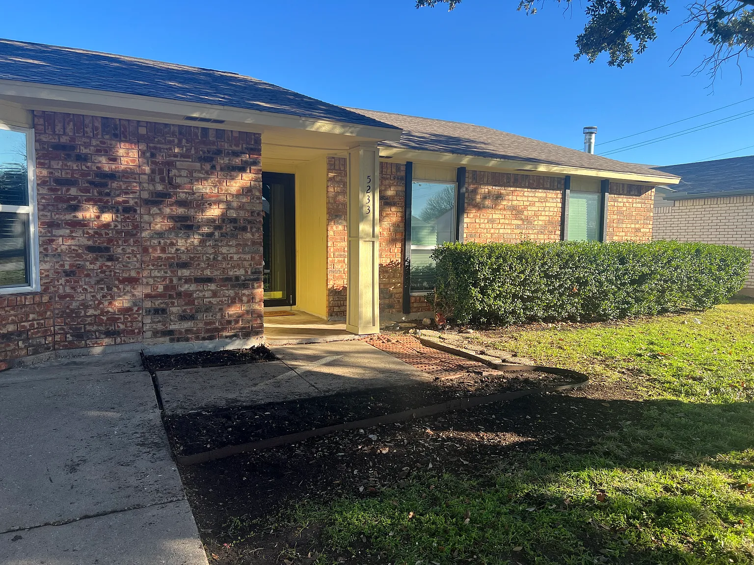 3 bed, 1803 sqft, $2,500 — Photo 1