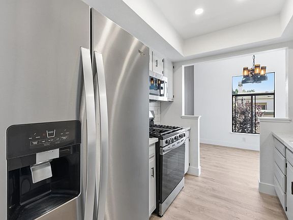 4th image of 2416 N Main St Unit H