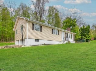 3 Courtland Rd, Vernon, NJ 07462