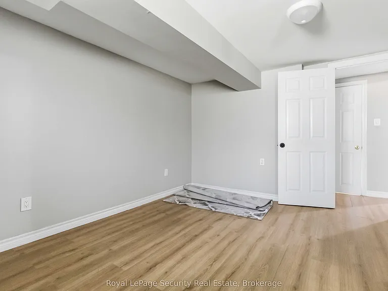 3372 Fellmore Dr #BASEMENT — Photo 27