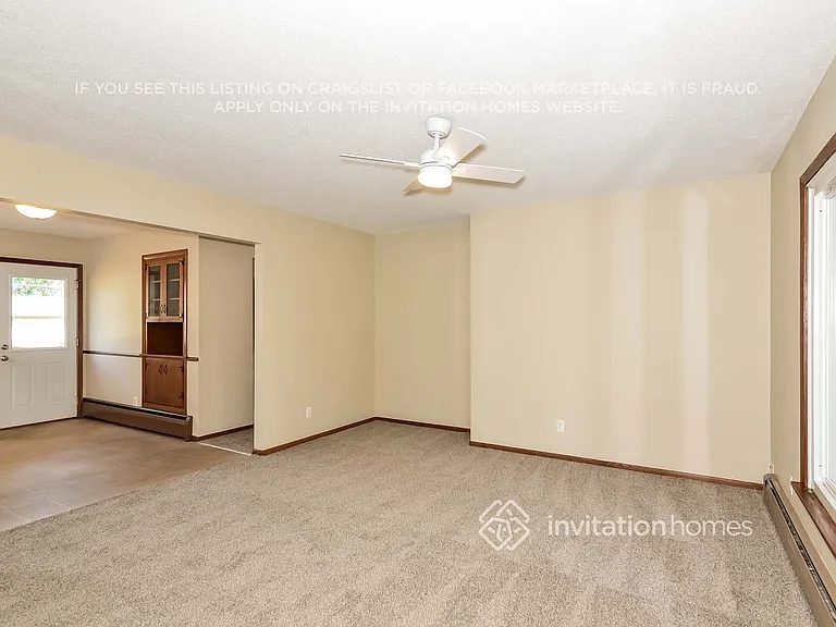 1115 Madison St S — Photo 6