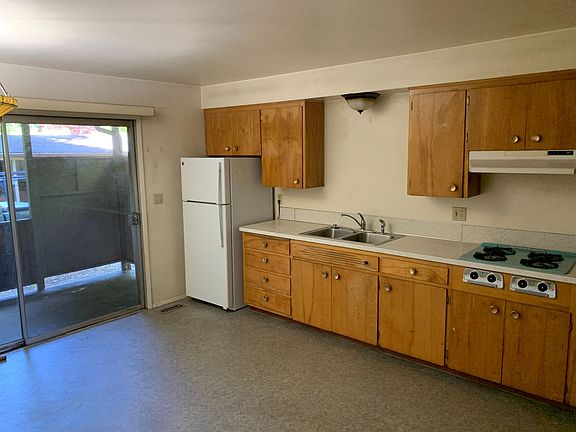 5th image of 420-422 NW 8th St #4