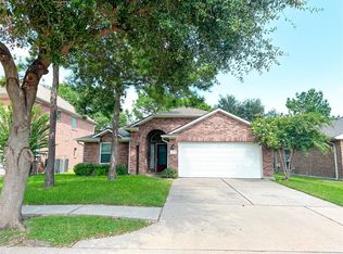 10010 Bald Ridge Ln, Houston, TX 77095