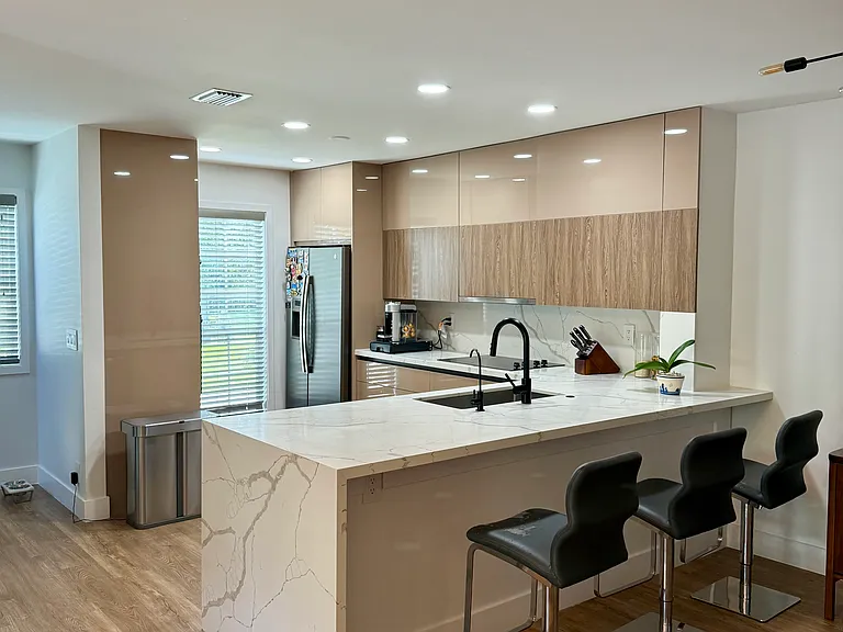 5095 Heatherhill Ln #4 — Photo 6