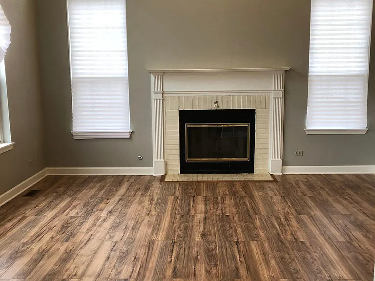 Golfview Dr — Photo 2