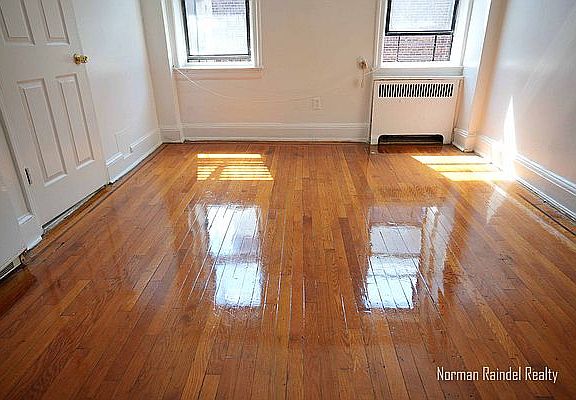 2nd image of 150 E 19th St #5I