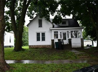 232 S Broadway St, Lovington, IL 61937