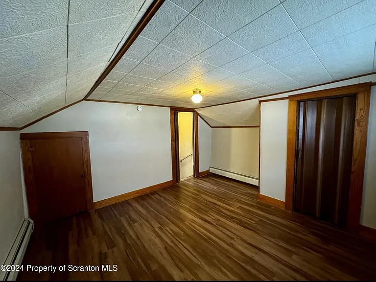 804 Beech St — Photo 15