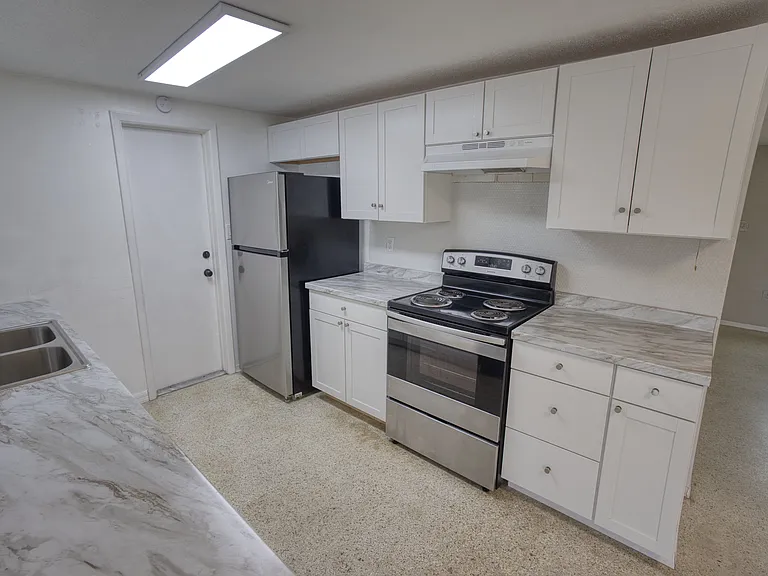7808 Tropicana Dr — Photo 11