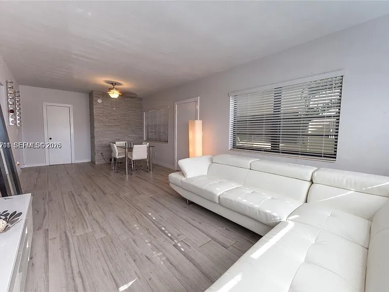 7845 NE Bayshore Ct #8 — Photo 10