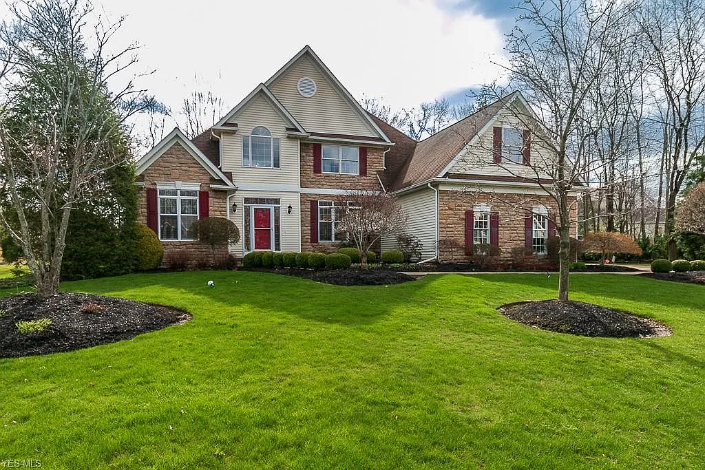 7283 Hunting Lake Dr photo 1
