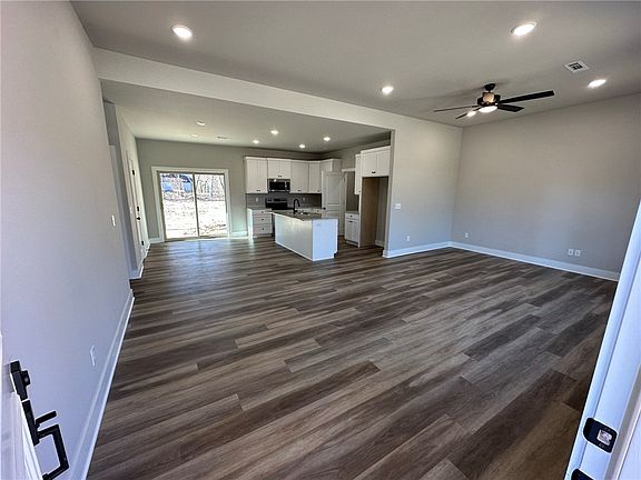 2nd image of 24 Shetland Dr