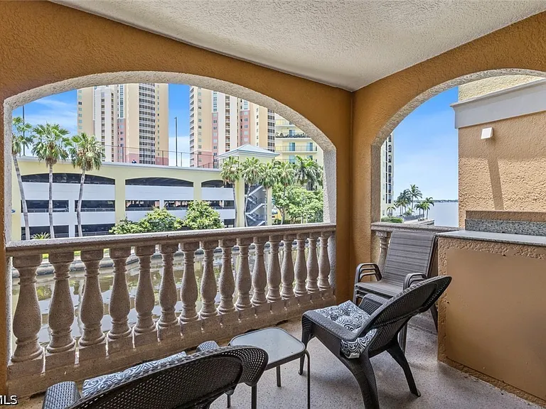 2825 Palm Beach Blvd #203 — Photo 21