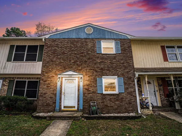 102 Brush Blvd, Goose Creek, SC 29445