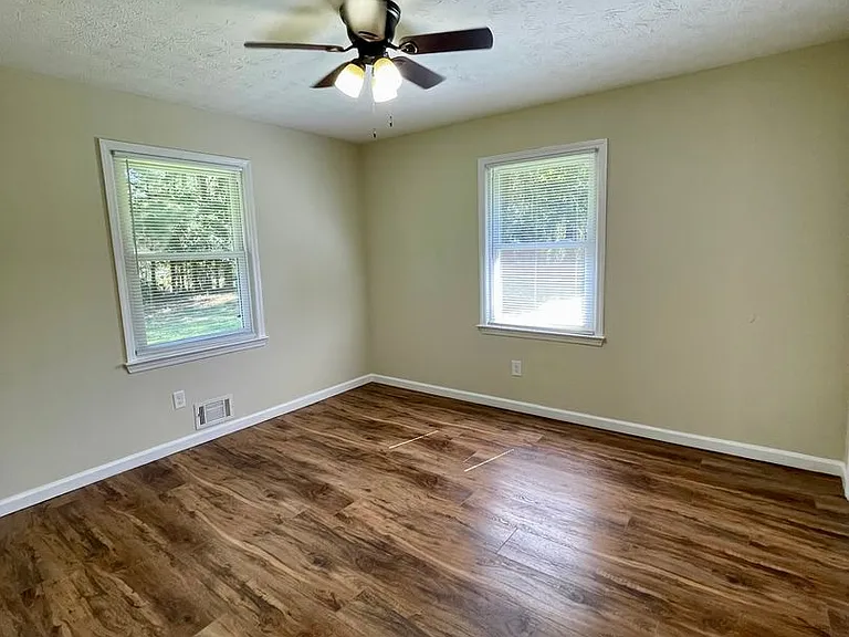 55 Mangham Rd — Photo 13