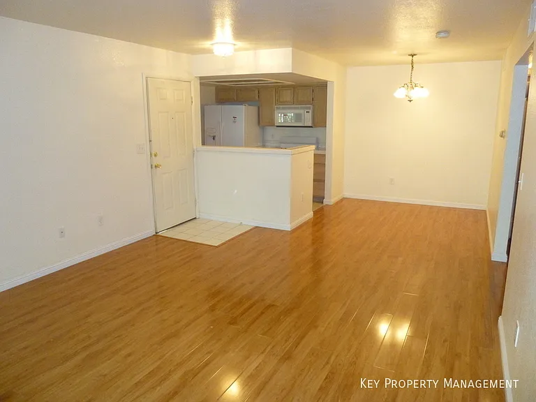 1900 Rio Canyon Ct #103 — Photo 3