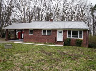 17147 L P Bailey Memorial Hwy, Nathalie, VA 24577