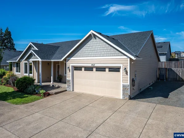 467 E Johnson St, Carlton, OR 97111