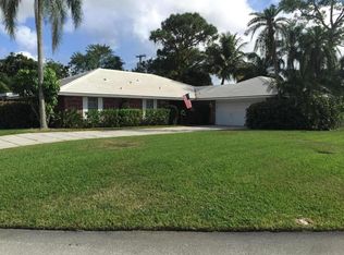 284 N Country Club Dr, Atlantis, FL 33462