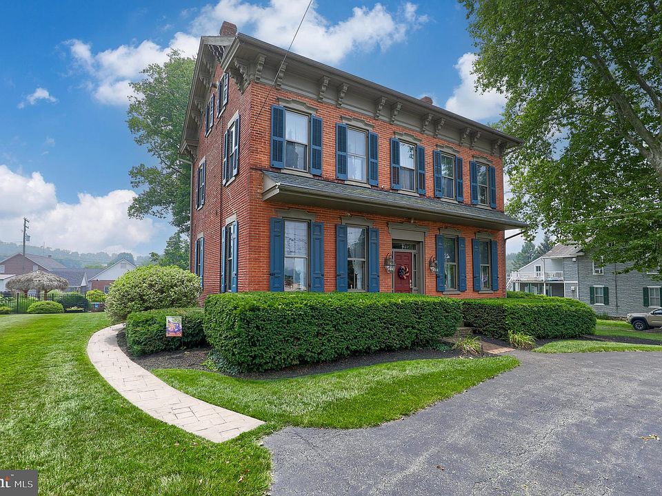 220 W Main St, Mountville, PA 17554 Zillow