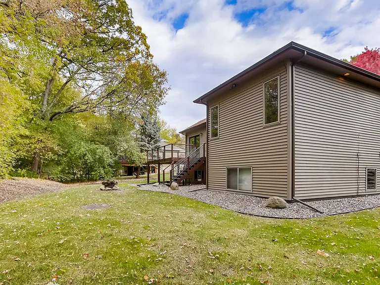 1510 Pheasant Hills Dr — Photo 9