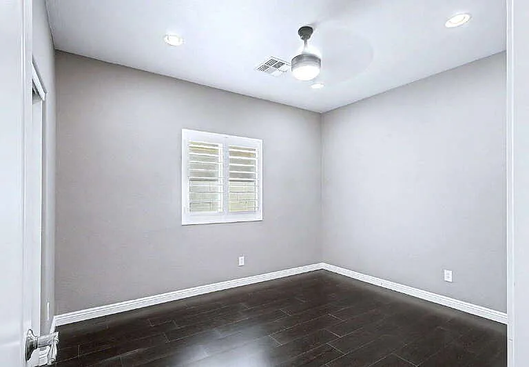 10772 W Yearling Rd — Photo 31